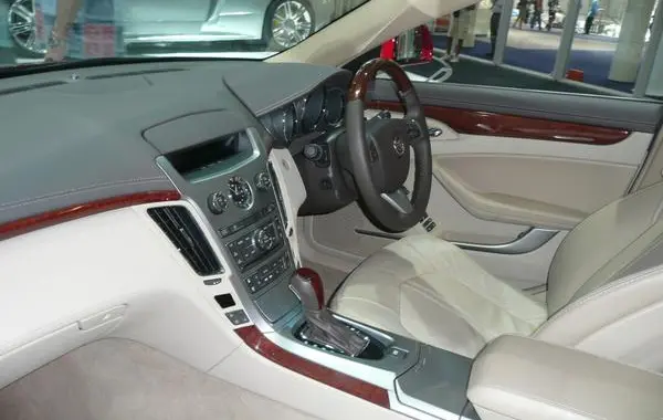 Cadillac CTS II-6