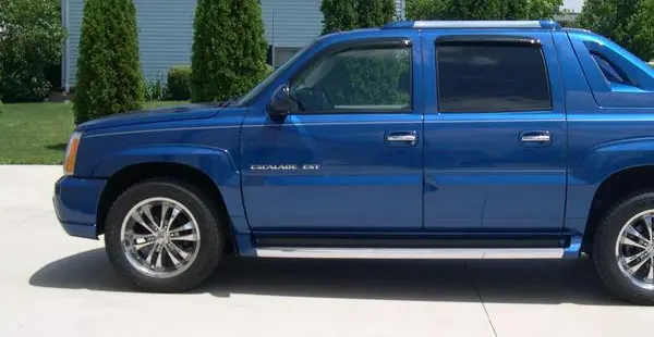 Cadillac Escalade II EXT-2