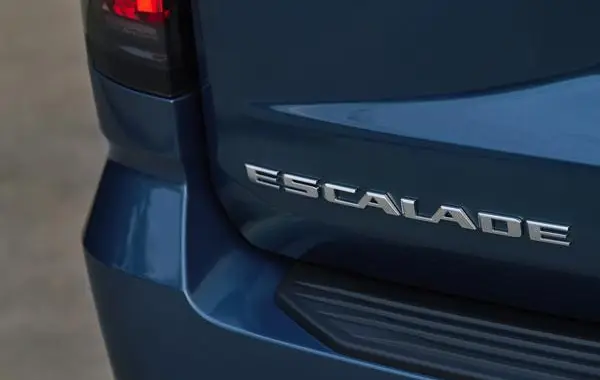 Cadillac Escalade V (facelift 2024)-6