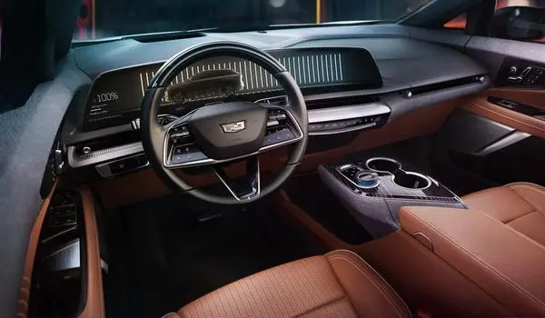 Cadillac OPTIQ-6