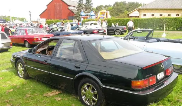 Cadillac Seville IV-5
