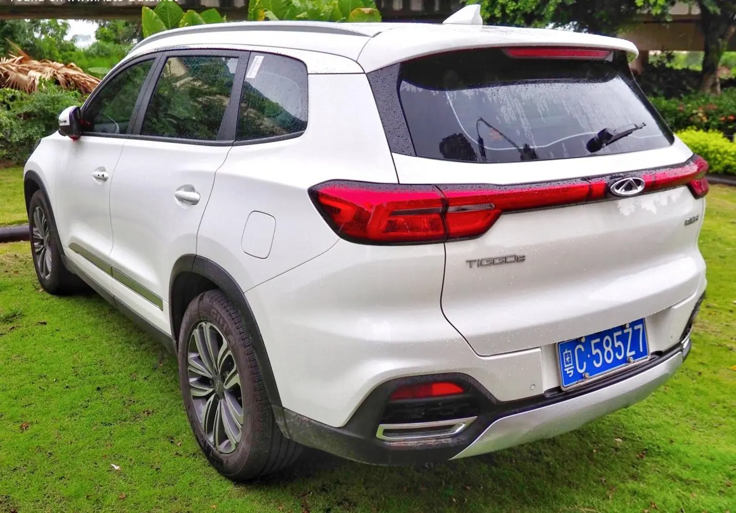 Chery Tiggo 8 I-0