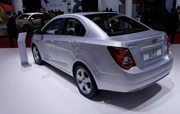 Chevrolet Aveo II Sedan-4
