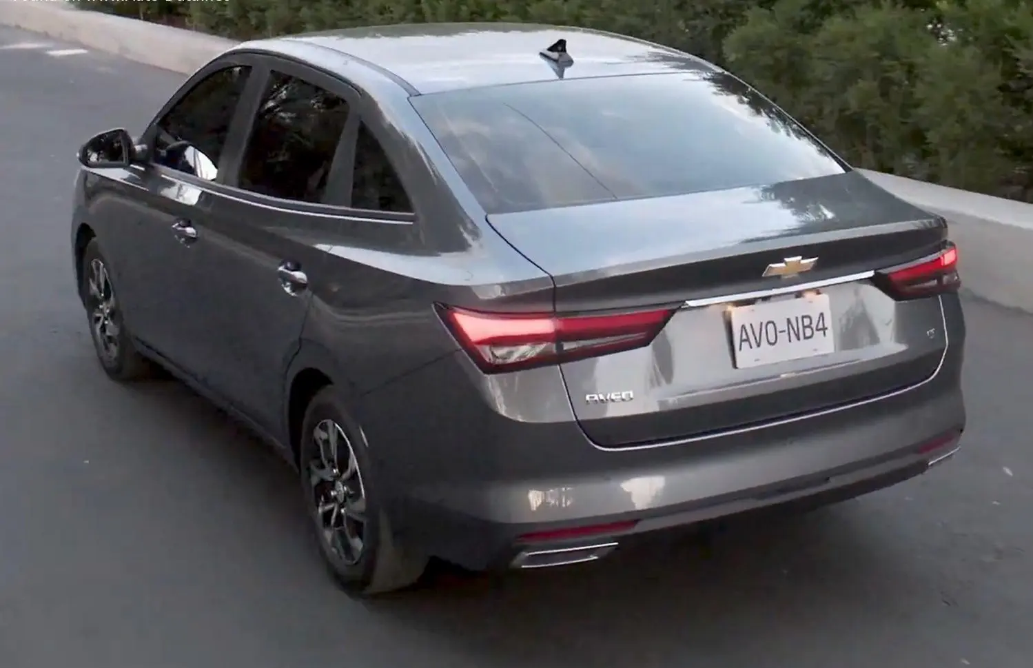 Chevrolet Aveo III Sedan-0