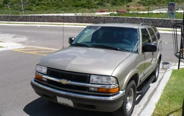 Chevrolet Blazer II (4-door, facelift 1998)