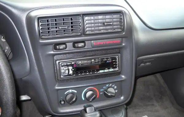 Chevrolet Camaro IV-4