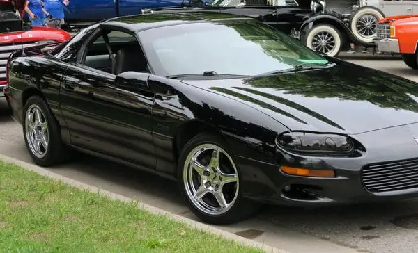 Chevrolet Camaro IV (facelift 1998)-6