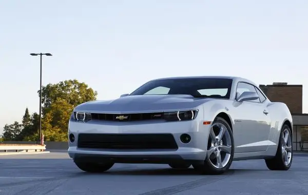 Chevrolet Camaro V (facelift 2013)-1