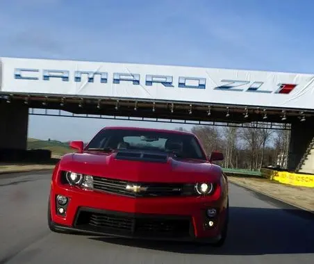 Chevrolet Camaro V (facelift 2013)-8