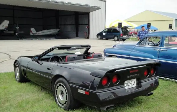Chevrolet Corvette Convertible (C4)-5