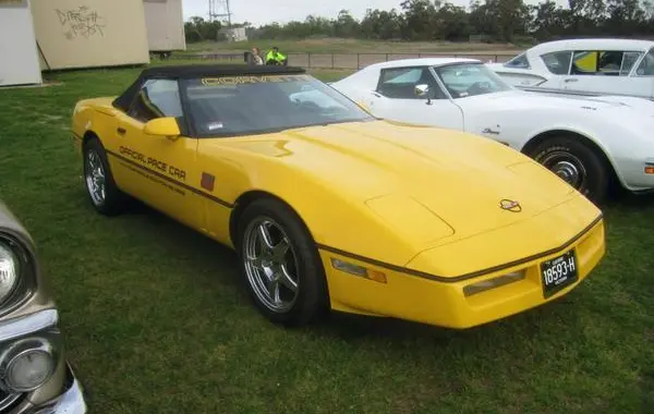 Chevrolet Corvette Convertible (C4)-6