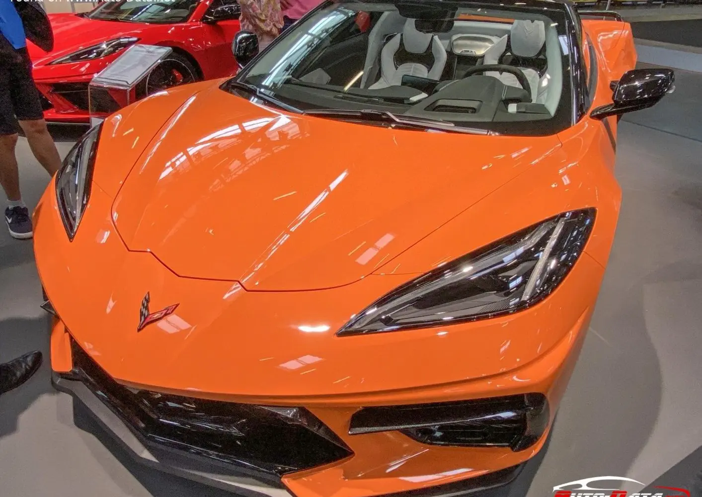 Chevrolet Corvette Convertible (C8)-5