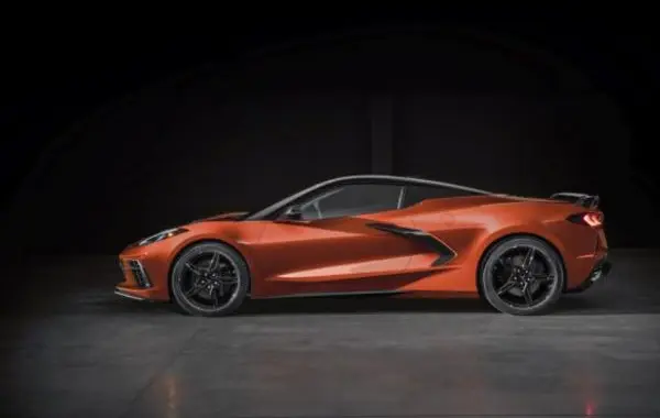 Chevrolet Corvette Convertible (C8)-4
