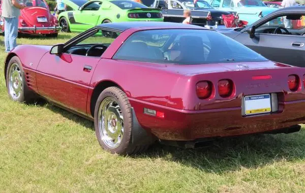 Chevrolet Corvette Coupe (C4, facelift 1990)-1