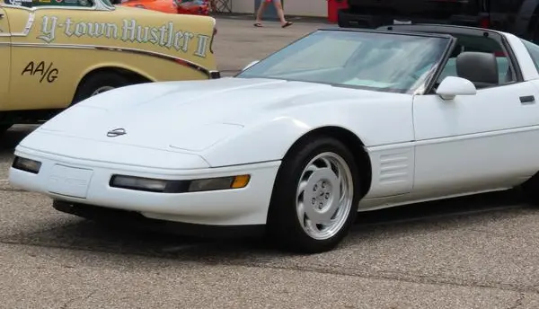 Chevrolet Corvette Coupe (C4, facelift 1990)-6
