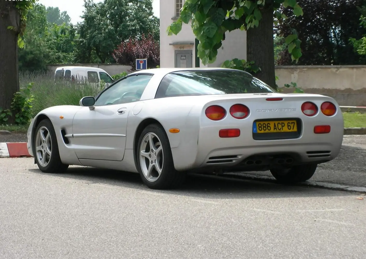 Chevrolet Corvette Coupe (C5)-3