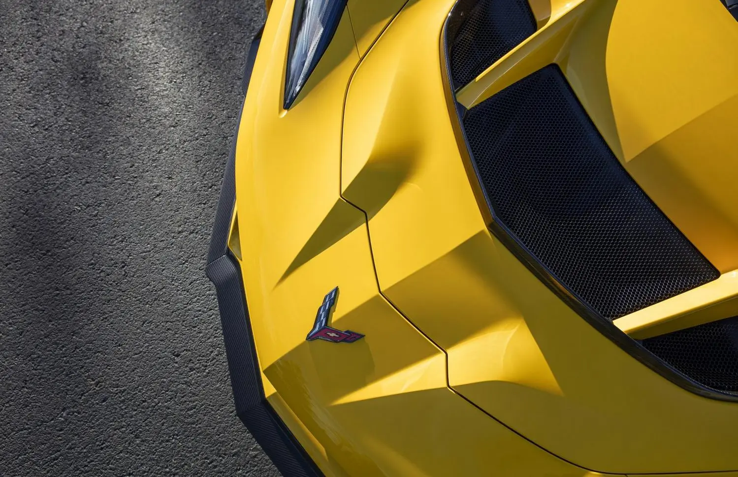 Chevrolet Corvette Coupe (C8)-6