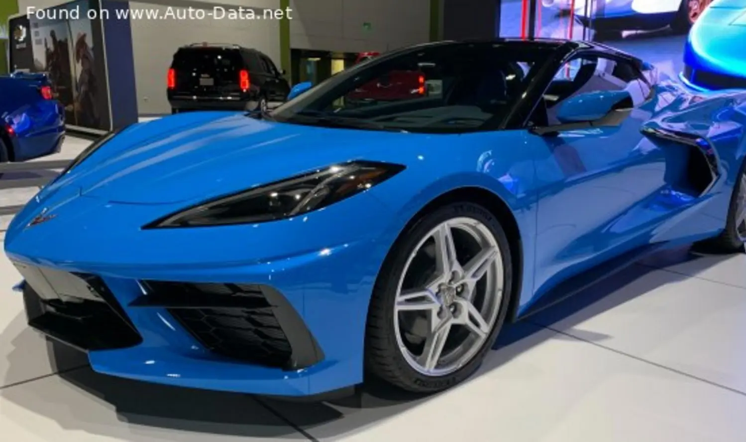 Chevrolet Corvette Coupe (C8)-2