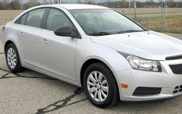 Chevrolet Cruze Sedan-2