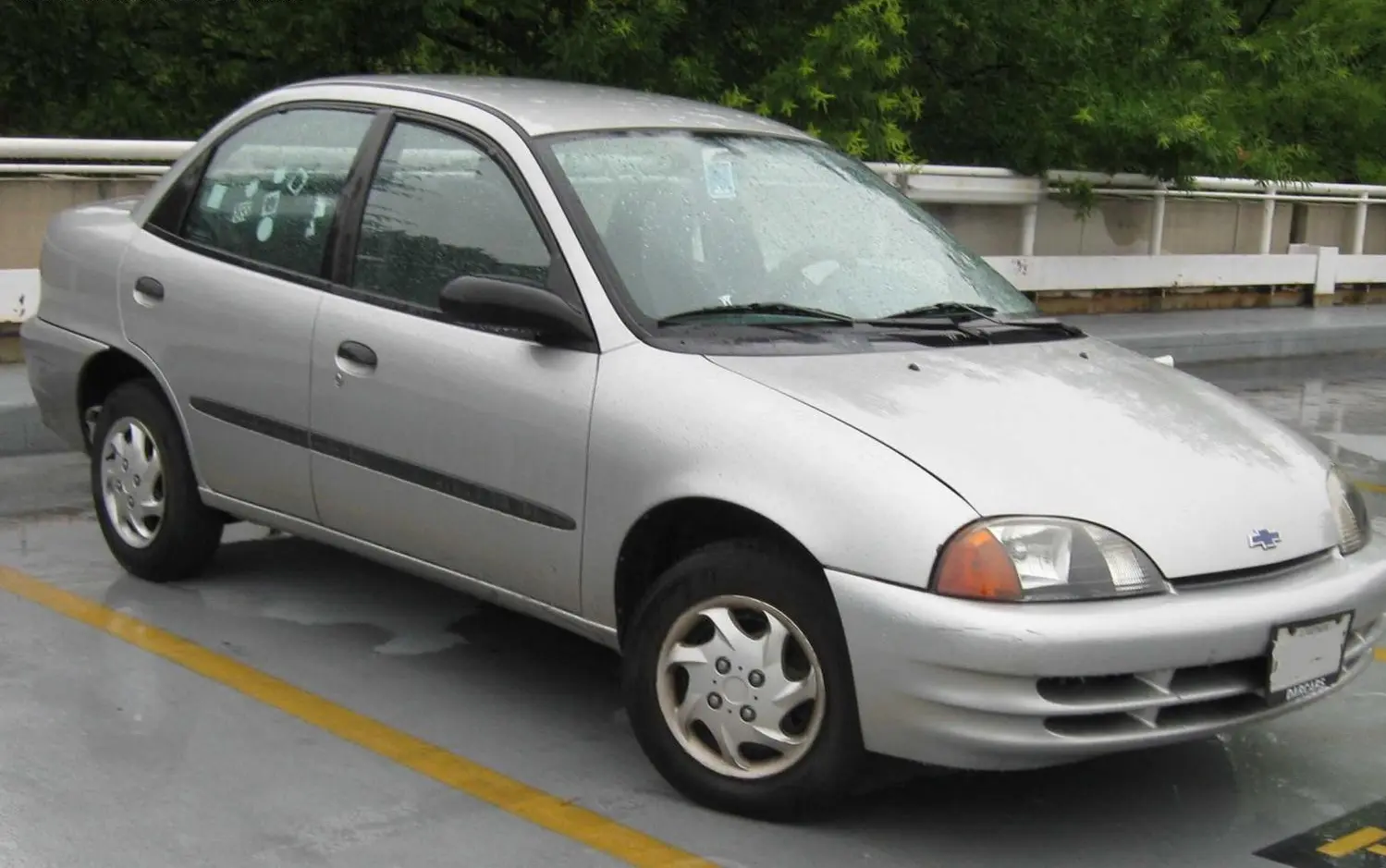 Chevrolet Metro Sedan (MR226)-0