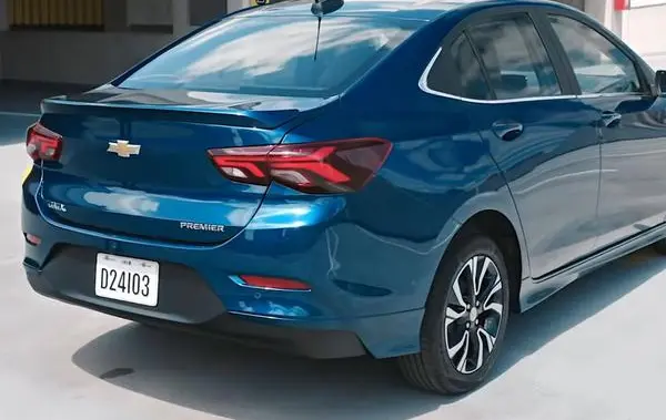 Chevrolet Onix II Plus-0