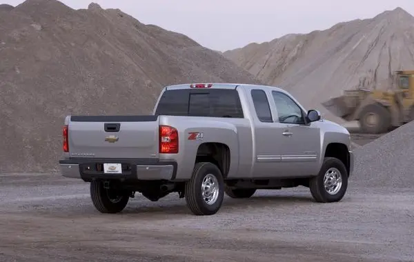 Chevrolet Silverado 2500 HD II (GMT900) Extended Cab Long Box-0