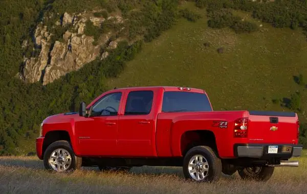 Chevrolet Silverado 2500 HD II (GMT900, facelift 2011) Crew Cab Standard Box-1