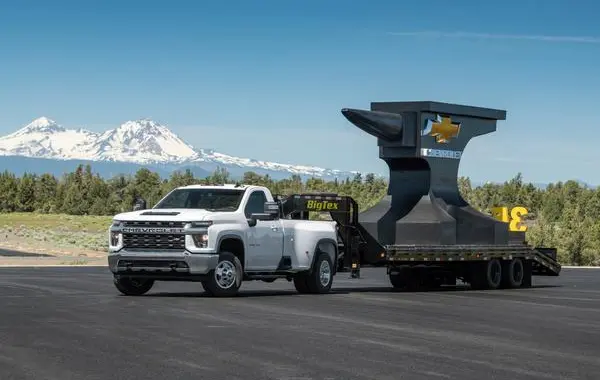 Chevrolet Silverado 3500 HD IV (T1XX) Regular Cab Long Bed-2