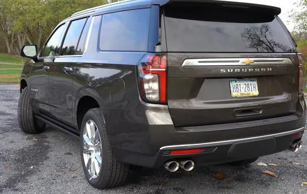 Chevrolet Suburban (GMTT1XX)-7
