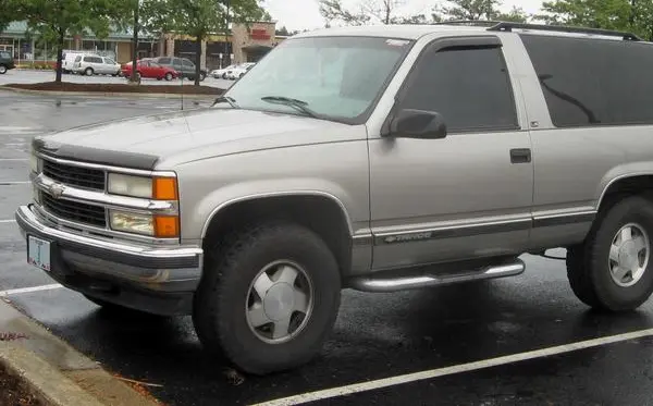 Chevrolet Tahoe (GMT410)-7