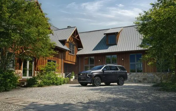 Chevrolet Tahoe (GMTT1XX, facelift 2024)-1