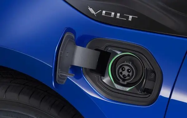 Chevrolet Volt II-8