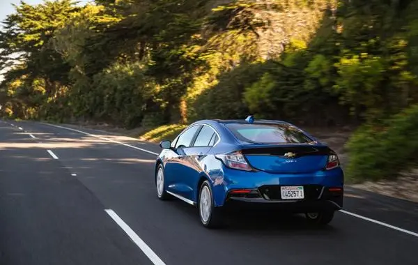 Chevrolet Volt II-3