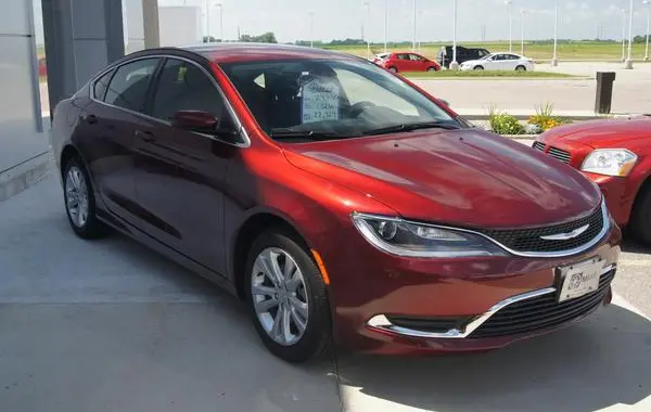 Chrysler 200 II-7