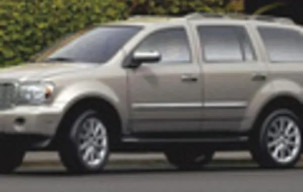 Chrysler Aspen-5