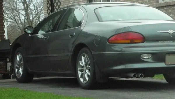Chrysler Concorde II-6