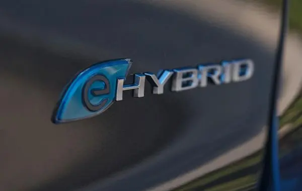 Chrysler Pacifica (facelift 2021)-3