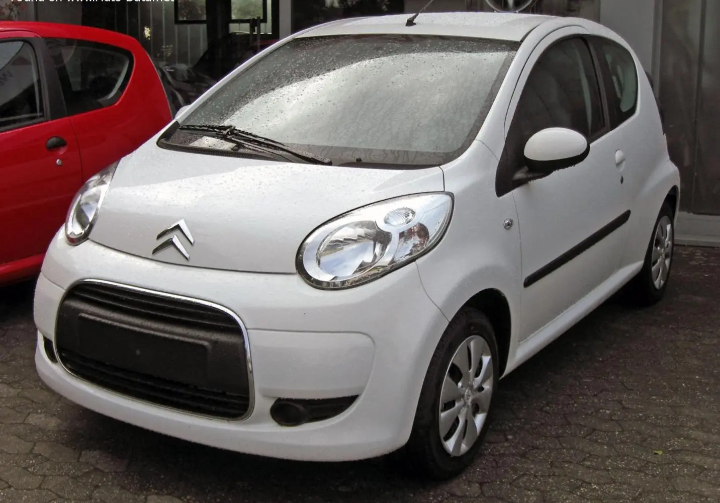 Citroen C1 I (Phase II, 2008 3-door)-0