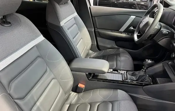 Citroen C4 III (Phase I, 2020)-5