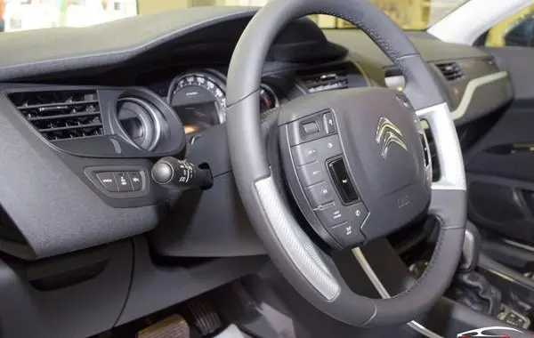 Citroen C5 II (Phase II, 2012)-7