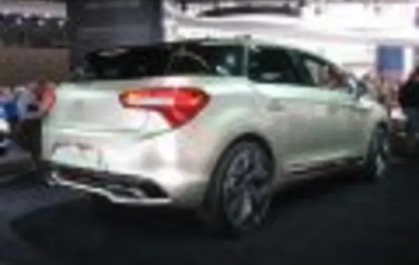 Citroen DS5-8