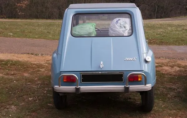 Citroen Dyane I (Phase II)-1