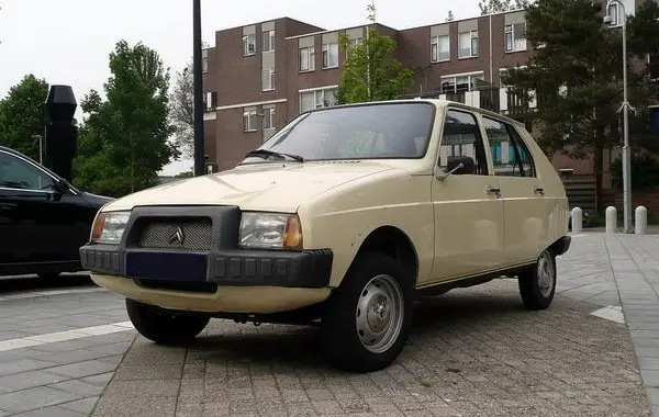 Citroen Visa (Phase I)-3
