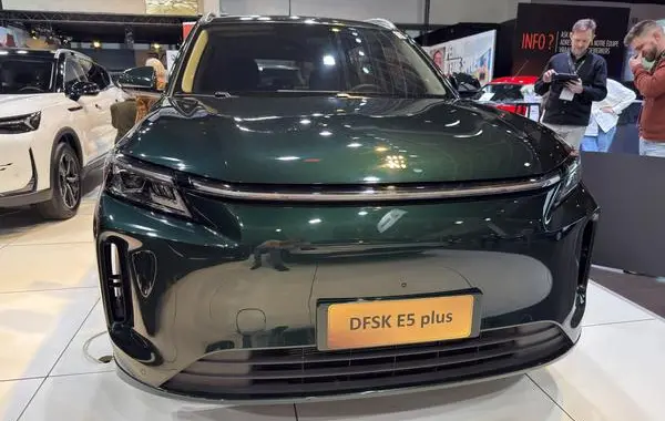 DFSK E5 Plus-1