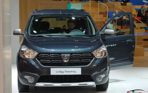 Dacia Lodgy Stepway (facelift 2017)-7