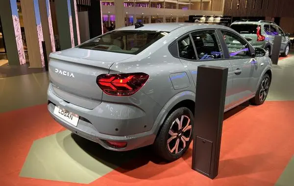 Dacia Logan III (facelift 2022)-6