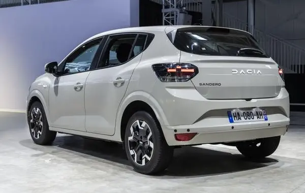 Dacia Sandero III (facelift 2025)-0