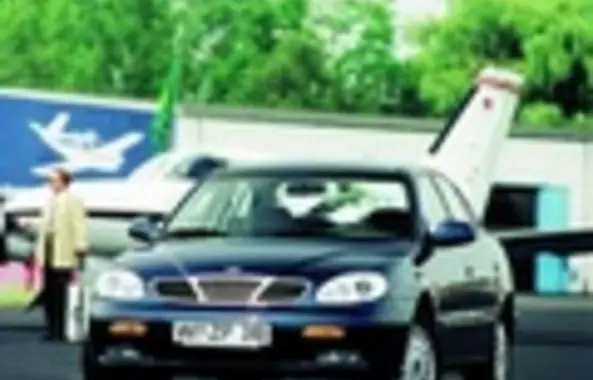 Daewoo Leganza (KLAV)-3