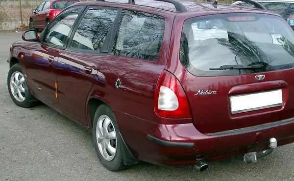 Daewoo Nubira Wagon (KLAJ)-3