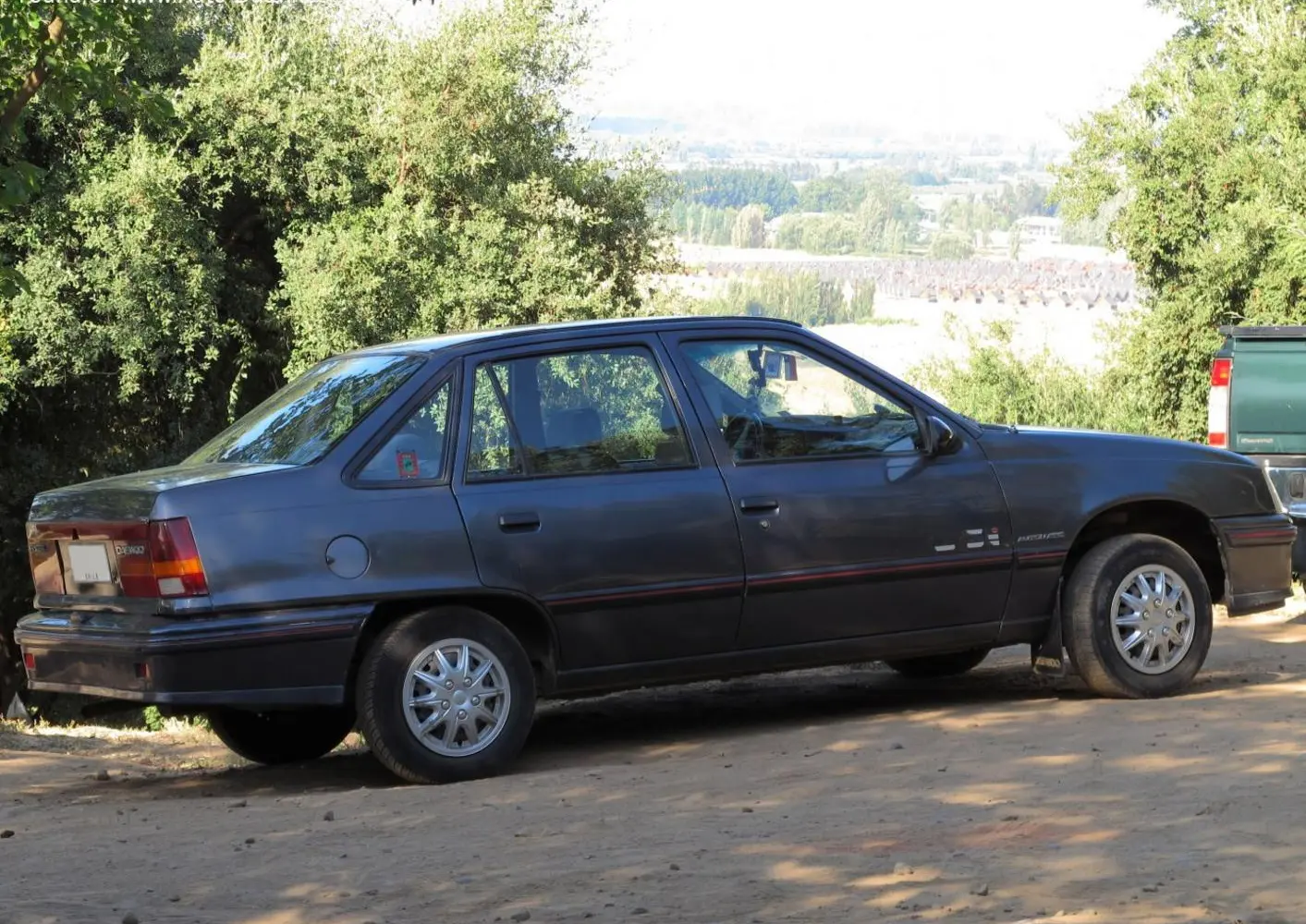 Daewoo Racer Sedan-0
